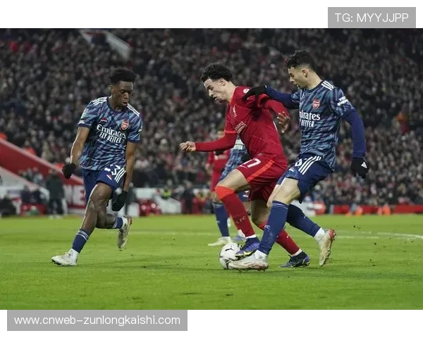 阿森纳4-0客胜利兹联，英超领跑优势扩大